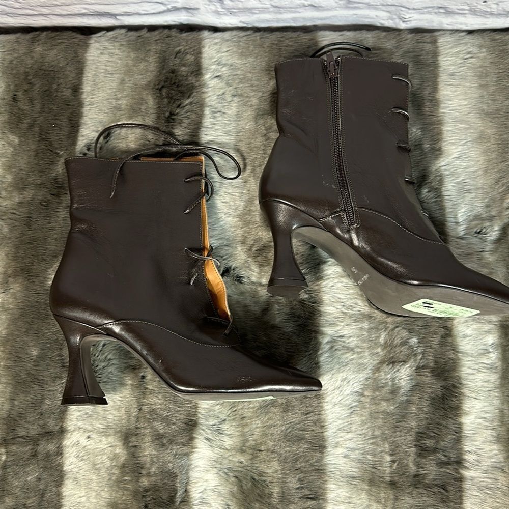 Brand new booties - Picture 7 of 11